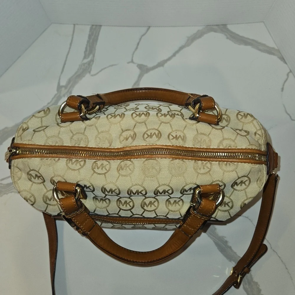 Michael Kors Calista Monogrammed Logo MK Handbag Crossbody Bag Brown